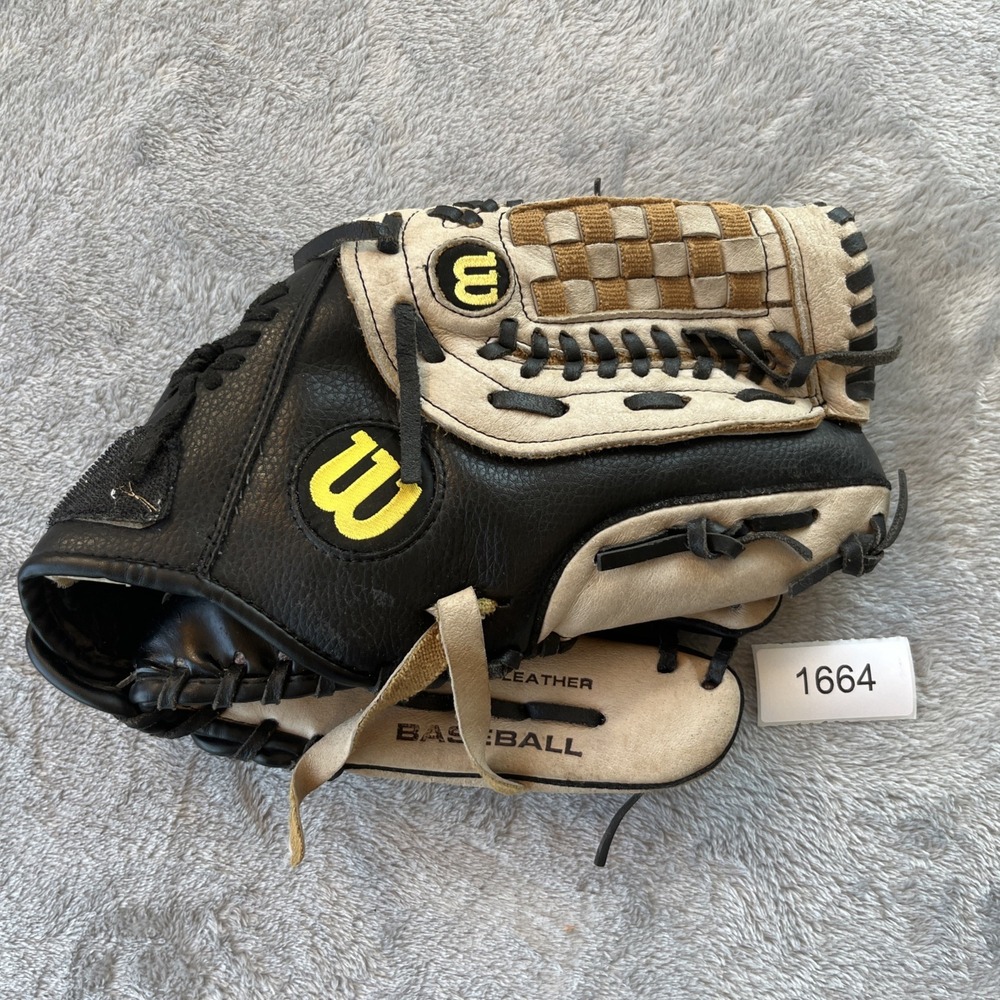Wilson Baseball Glove A2452 11 1/2" Right Hand Throw - Picture 8 of 8